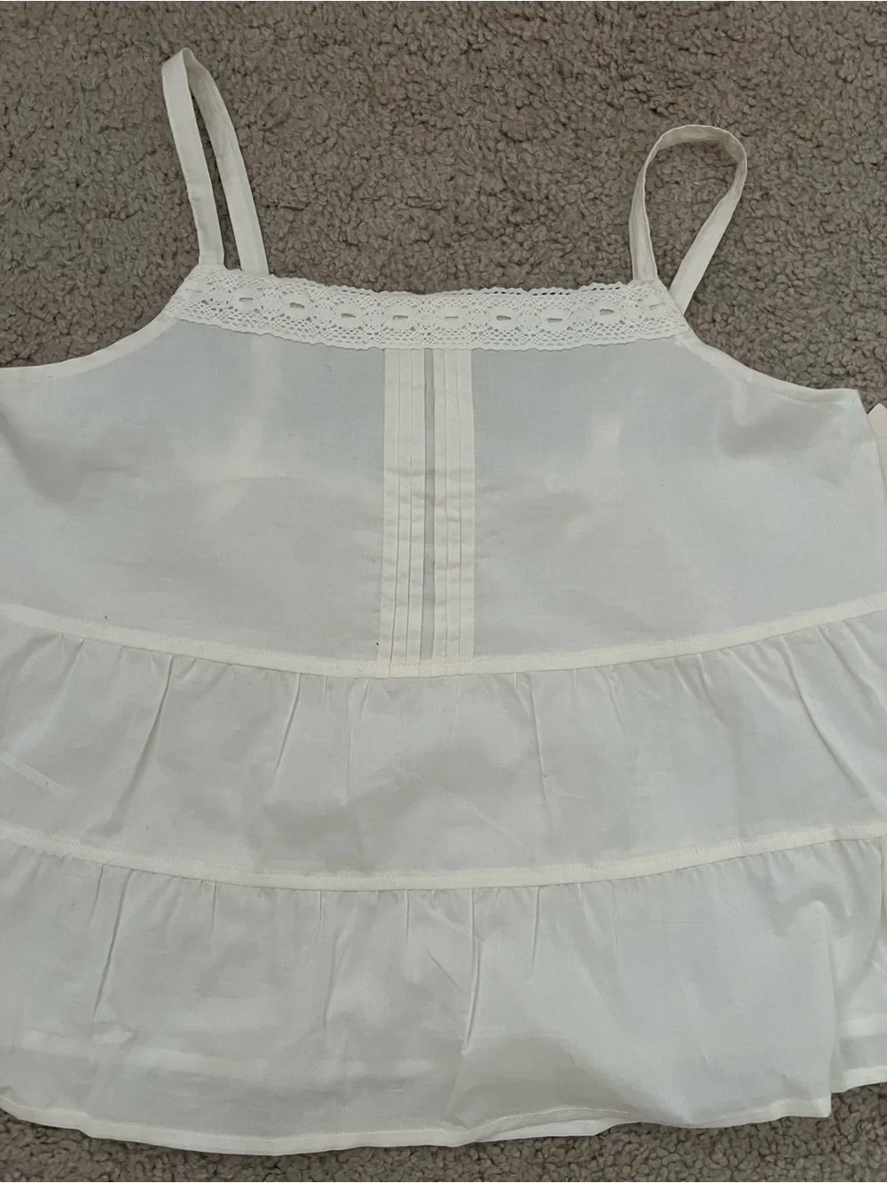 Weekend academy soft white